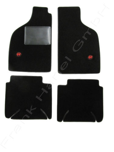 Fußmattensatz 4 teilig schwarz mit rotem AR Emblem Alfa Sud TI
